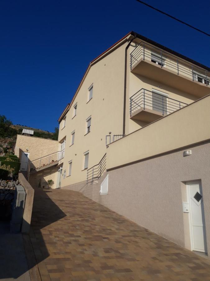 H&T Apartment Senj  Exterior foto